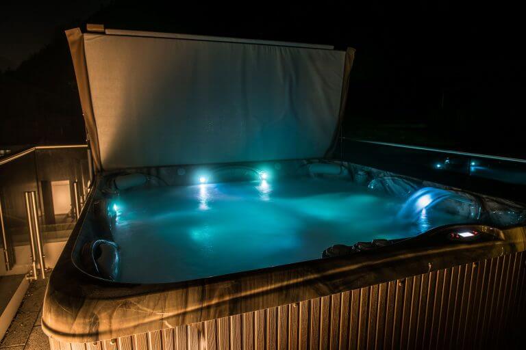 ferienwohnung-jacuzzi